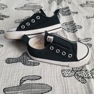 Toddler Velcro Converse Sz 6